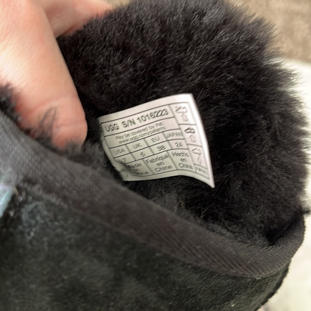 Ugg Classic Short Ii Boot - image 2